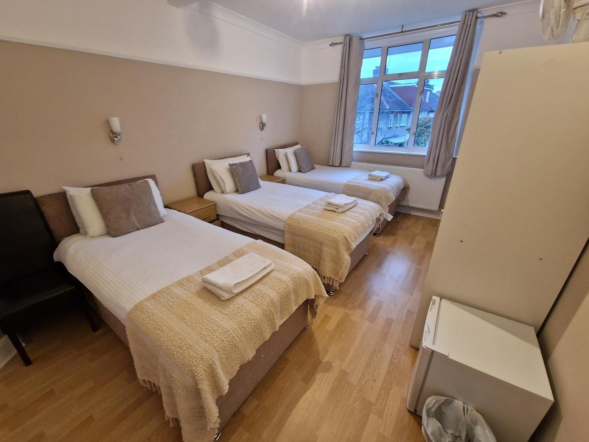 Kathleen House Enfield Εξωτερικό φωτογραφία