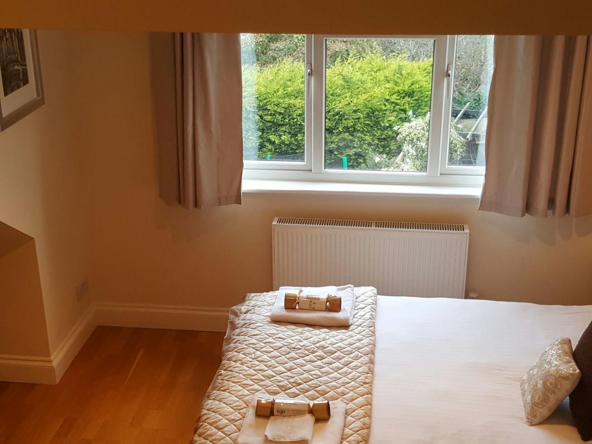 Kathleen House Enfield Εξωτερικό φωτογραφία